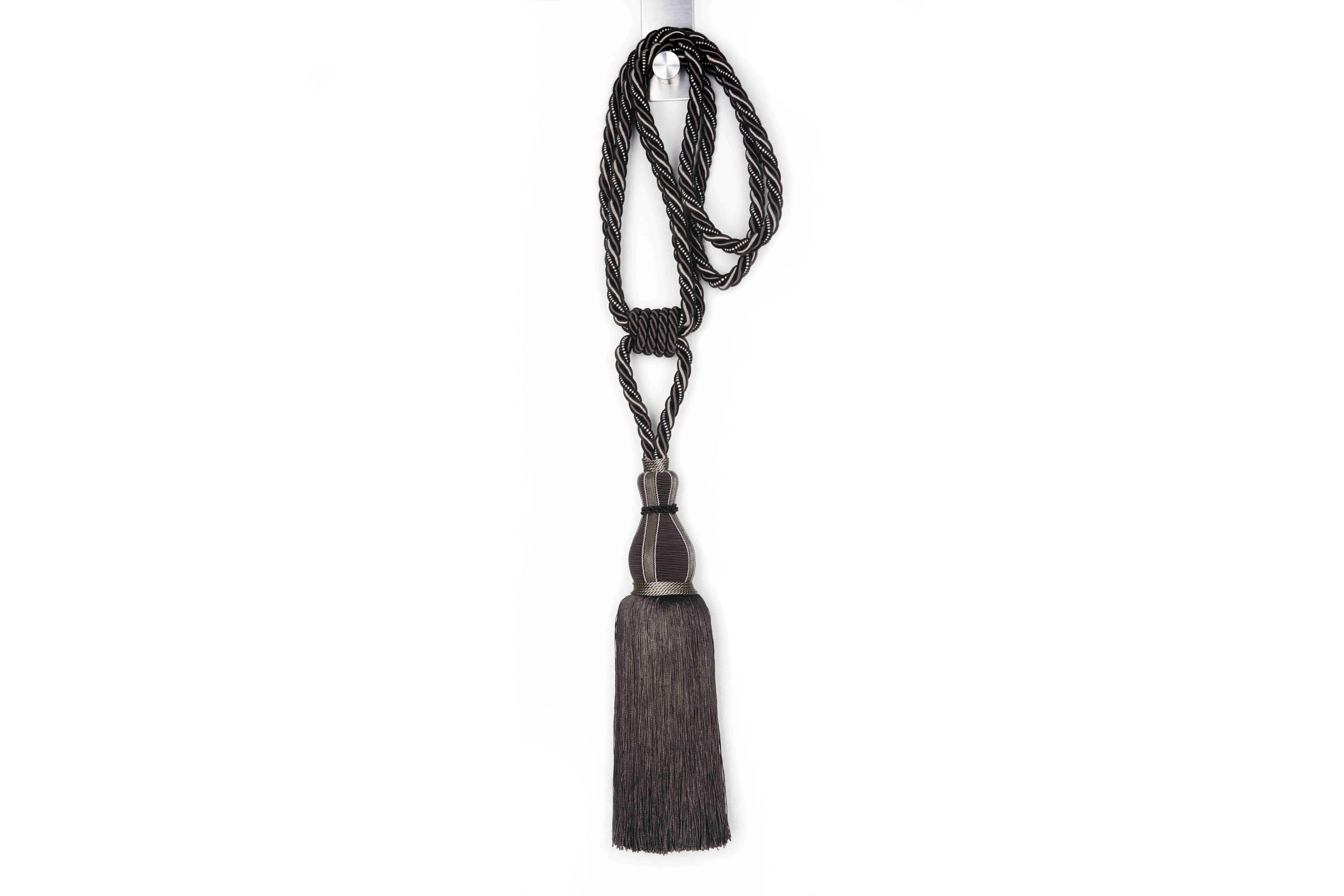 GRAPHITE 1607