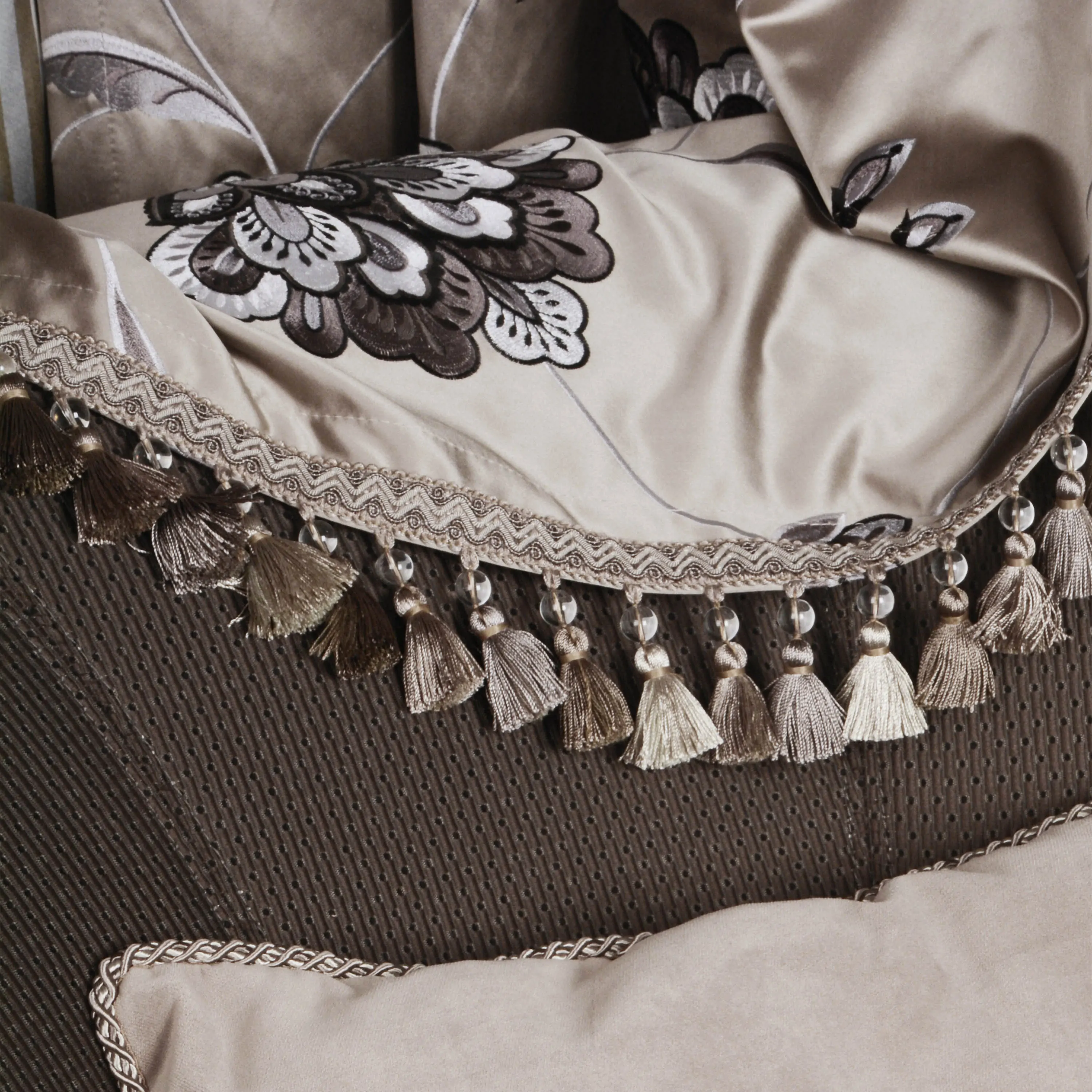BRAID TASSEL FRINGE AT.972A -