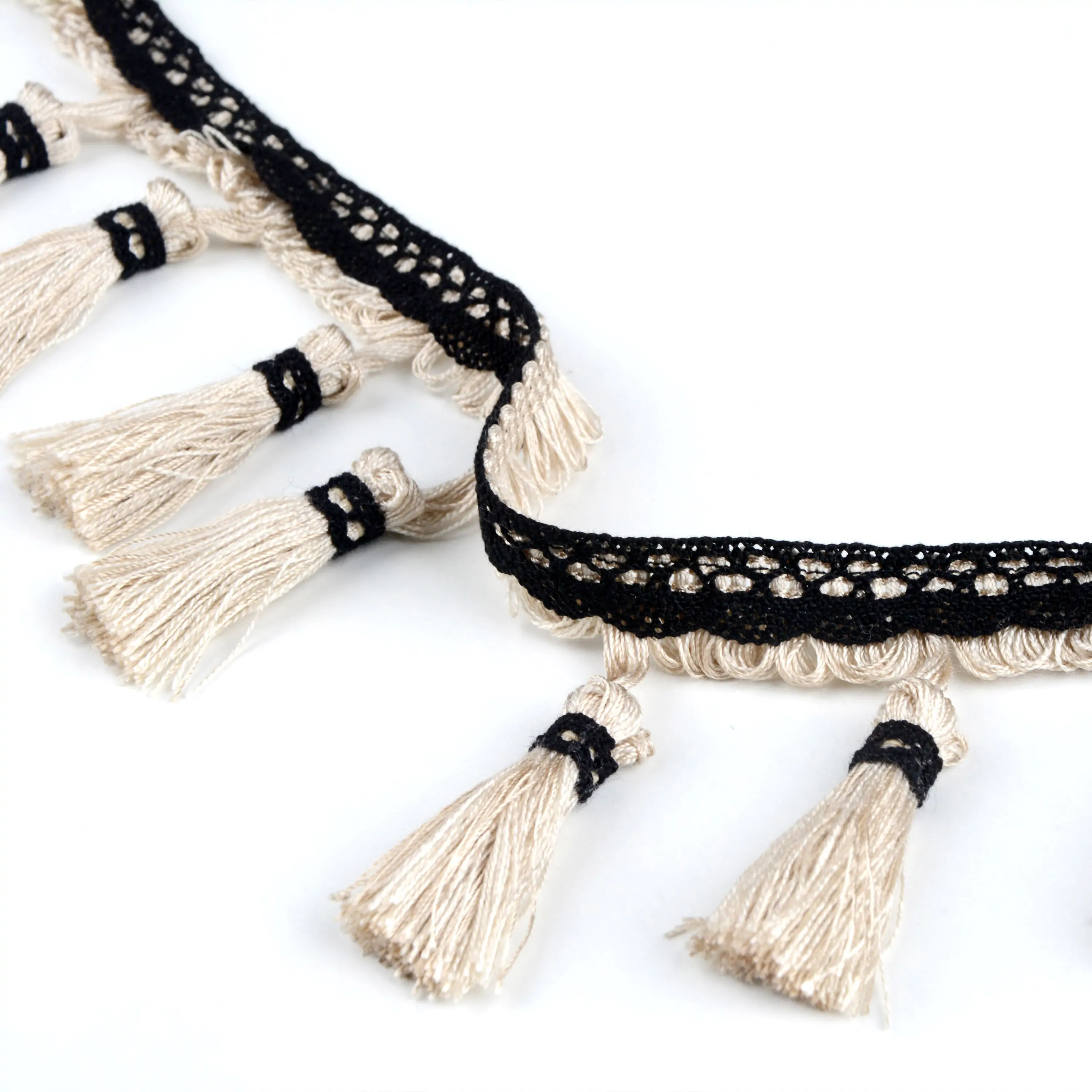 LACE TASSEL FRINGE 21.197  -